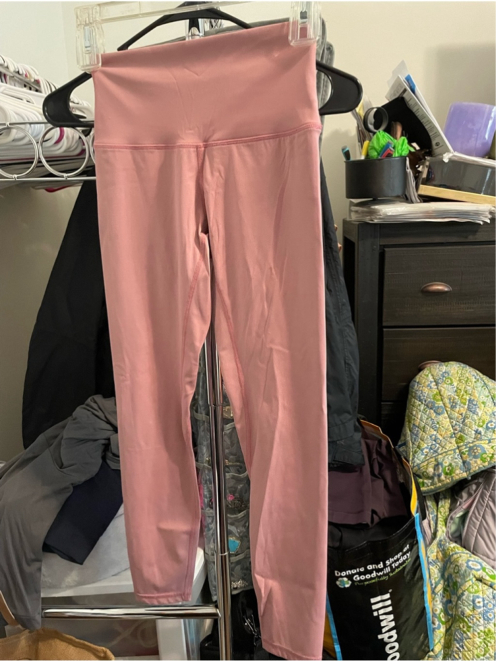 Lululemon women’s High-Waist Pink Leggings